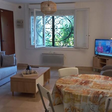 Appartement Et Sa Grande Terrasse En Rez De Jardin Saint Aygulf Zewnętrze zdjęcie