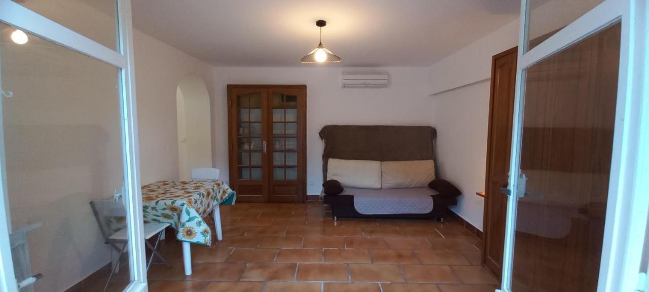 Appartement Et Sa Grande Terrasse En Rez De Jardin Saint Aygulf Zewnętrze zdjęcie