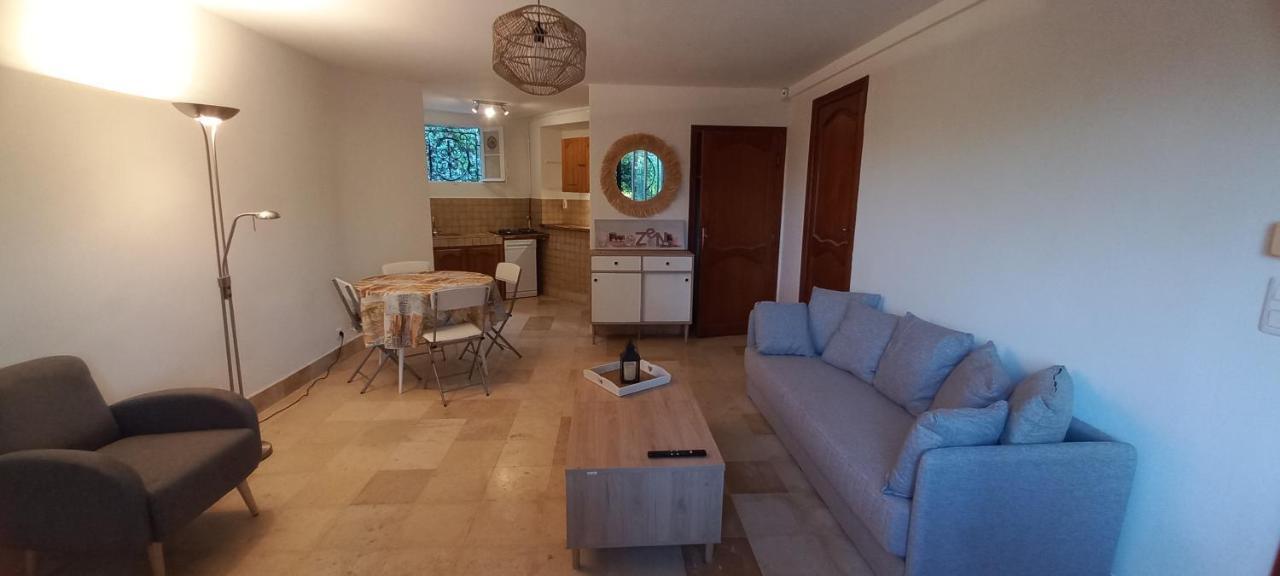 Appartement Et Sa Grande Terrasse En Rez De Jardin Saint Aygulf Zewnętrze zdjęcie