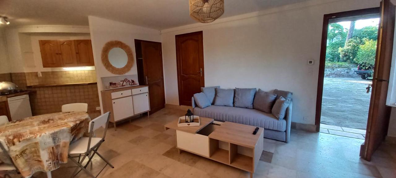 Appartement Et Sa Grande Terrasse En Rez De Jardin Saint Aygulf Zewnętrze zdjęcie