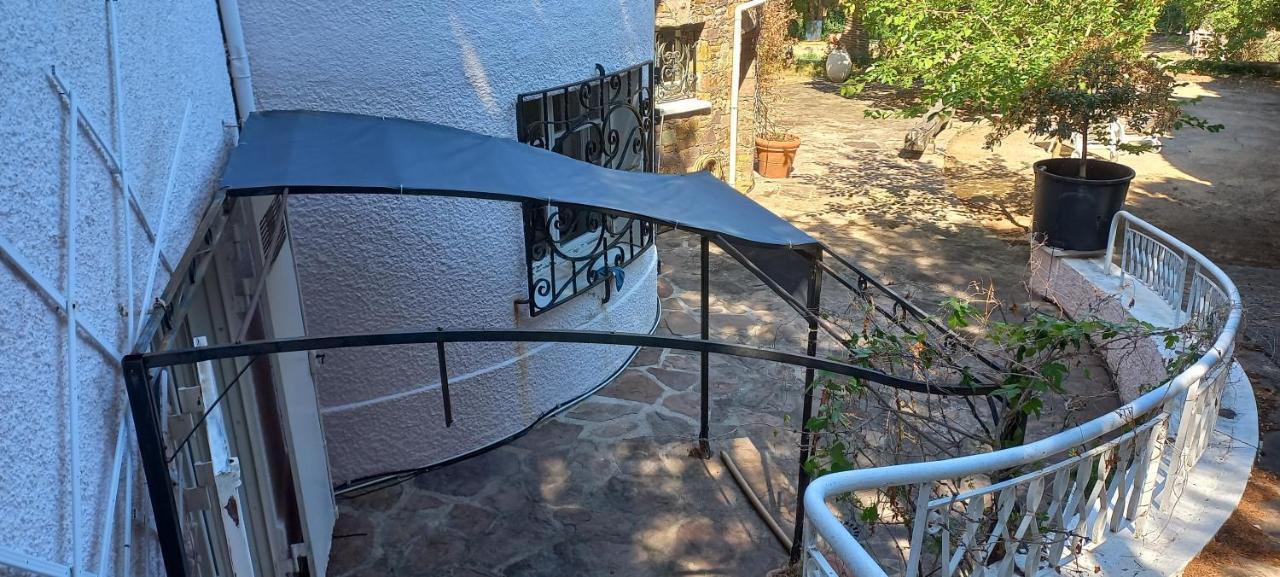 Appartement Et Sa Grande Terrasse En Rez De Jardin Saint Aygulf Zewnętrze zdjęcie